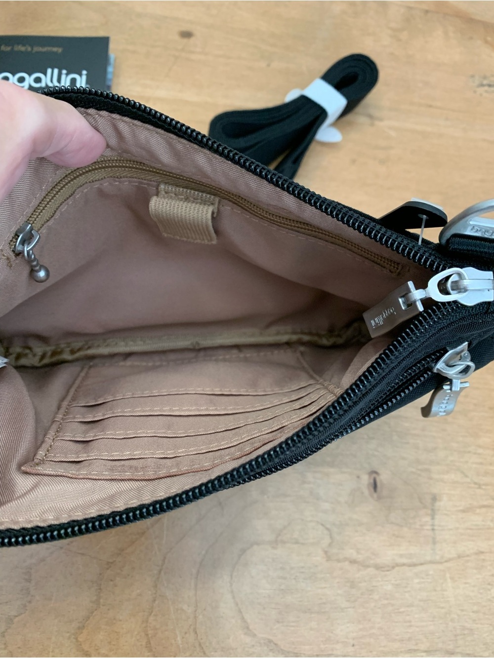 Baggallini Crossbody Black Plaza Mini Bag - Picture 5 of 11